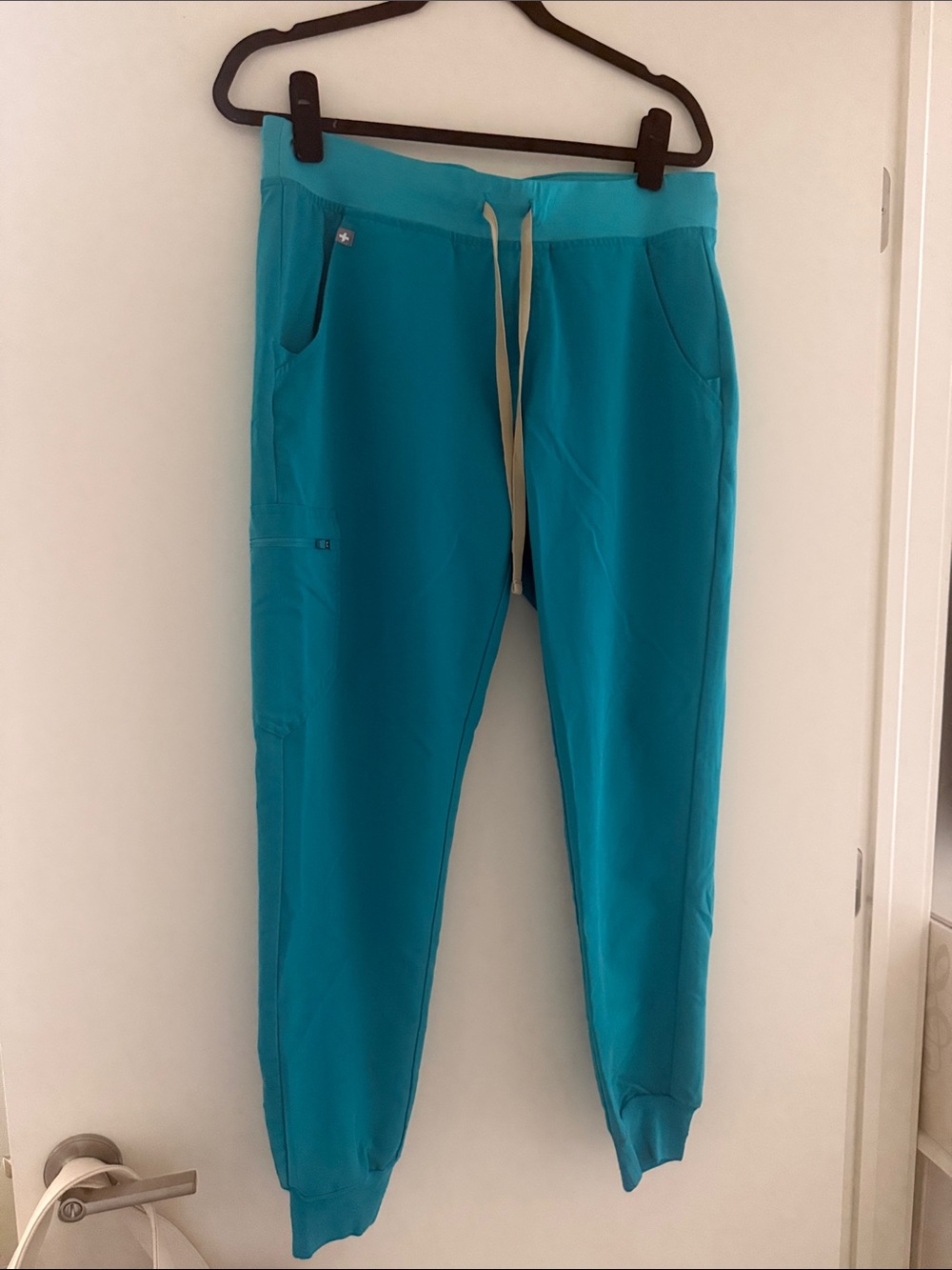 Figs Zamora joggers in teal